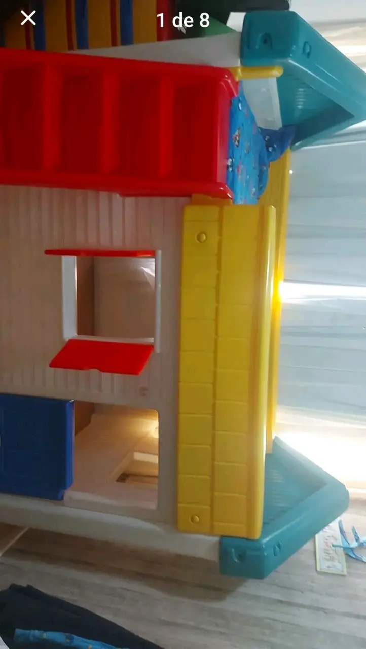 Casa de juegos infantil Little Tikes con tobogán - 3