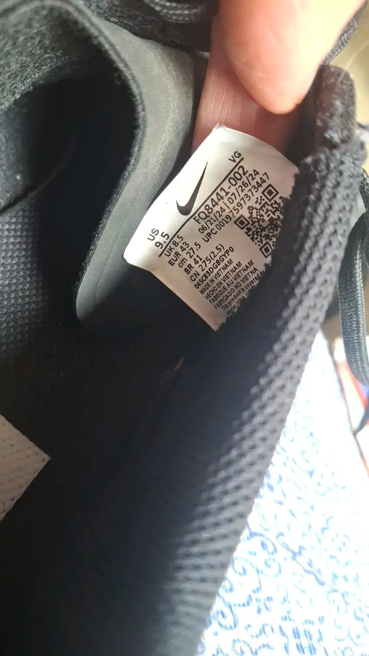 Zapatillas de fútbol Nike negros con toperoles - 3