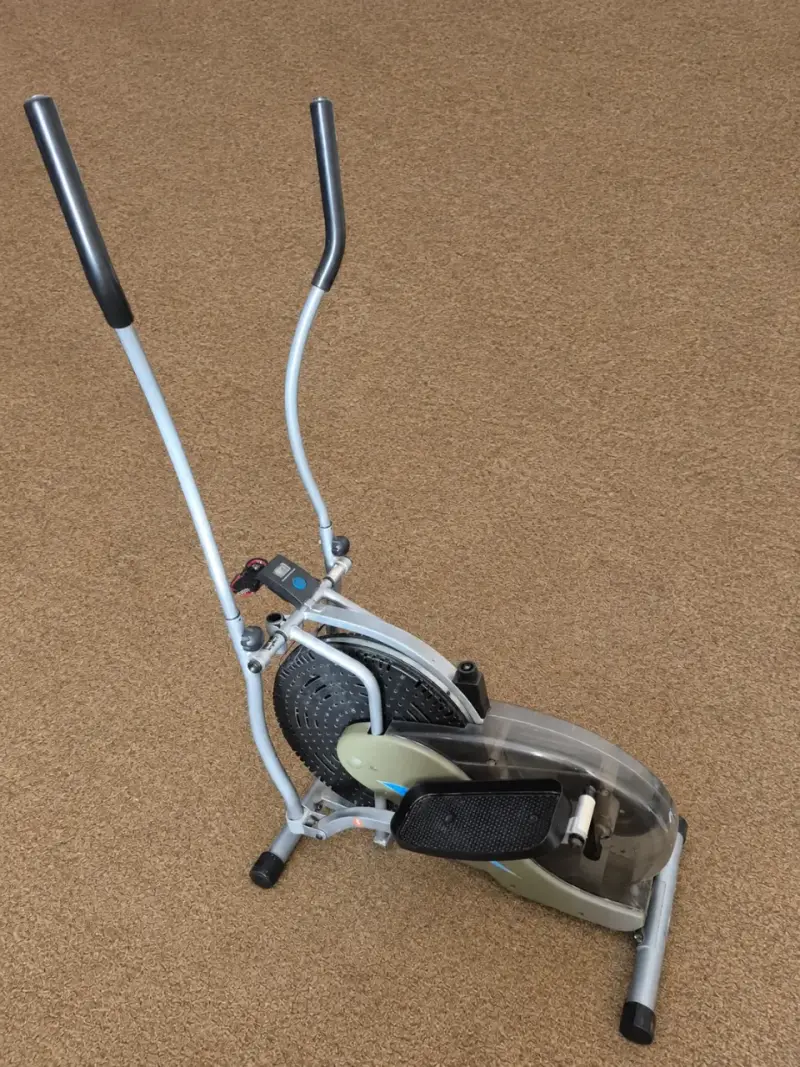 Máquina elíptica compacta para ejercicio - 1