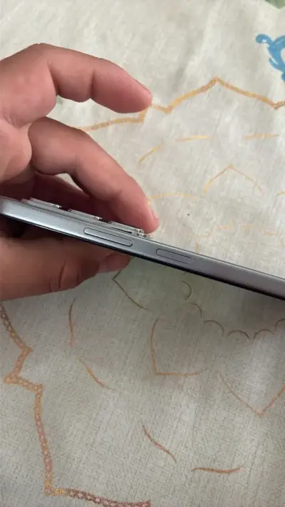 Smartphone Infinix Hot 50 con Helio G100 - miniatura 3
