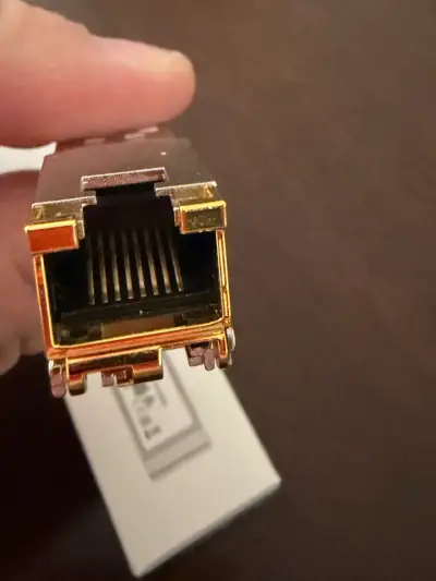 Módulo Ubiquiti UACC-CM-RJ45-MG 10G SFP+ - miniatura 3