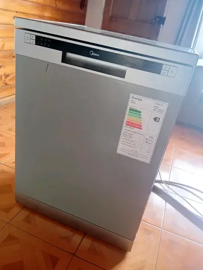 🧼 LAVAVAJILLAS MIDEA 12 CUBIERTOS – PARA REPARAR - miniatura 1