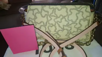 Cartera Tous beige con diseño único - miniatura 1