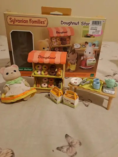 Tienda de Donas Sylvanian Families con Accesorios - miniatura 1