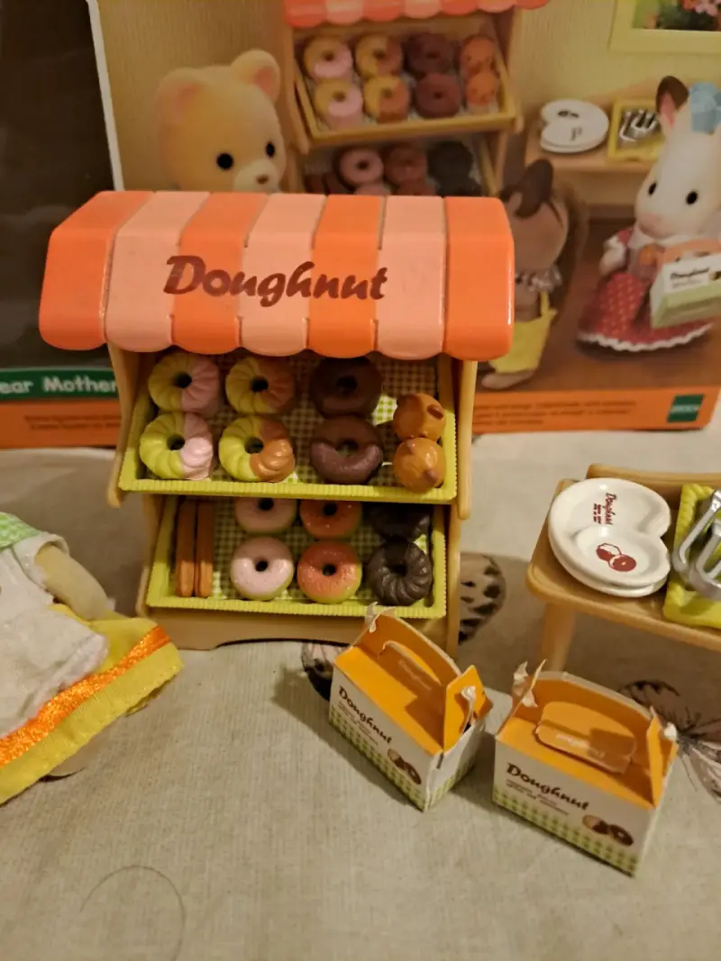 Tienda de Donas Sylvanian Families con Accesorios - 3