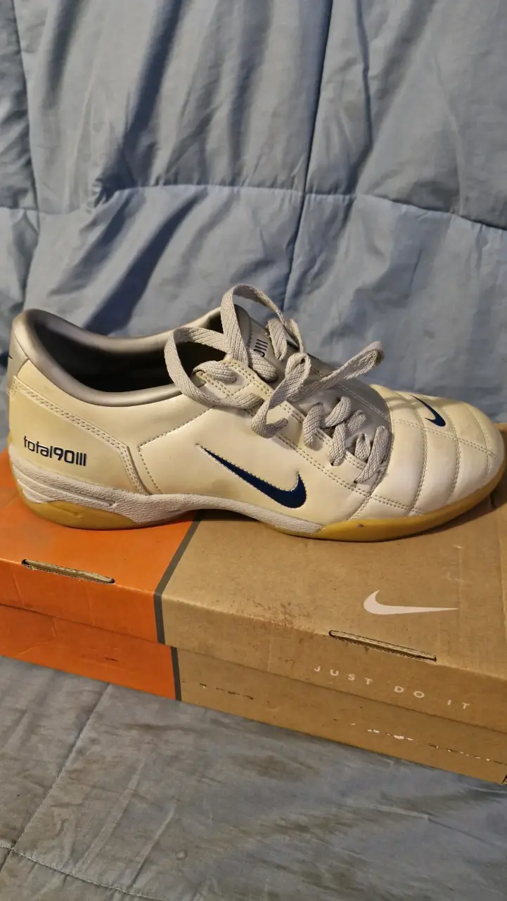 Zapatillas deportivas Nike Total 90 plateadas - 2