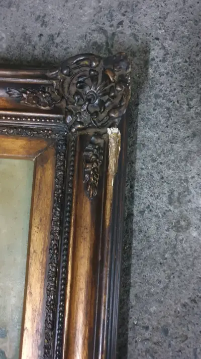Cuadro de Flores en Marco Dorado Antiguo - miniatura 4