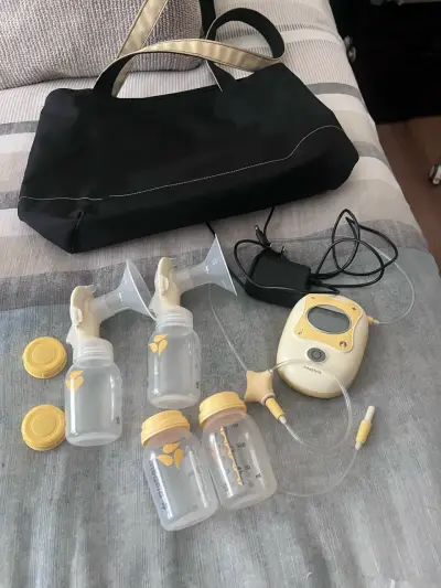 Extractor de Leche Eléctrico Medela Freestyle con Accesorios - miniatura 1