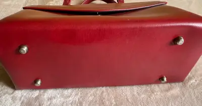 Cartera de mano roja elegante vintage - miniatura 2