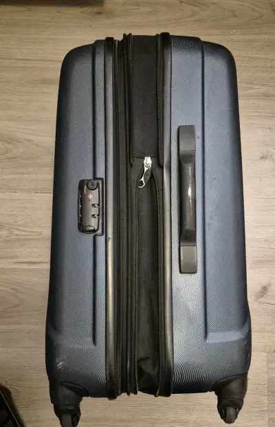 🧳 Maleta Samsonite Fiero Spinner 24” – Mediana - miniatura 3