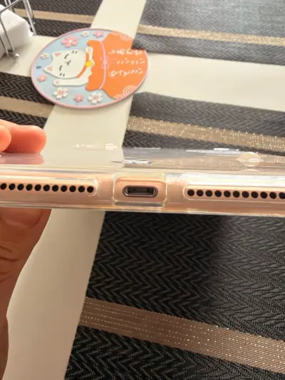 iPad de octava generación 32GB con funda - miniatura 4