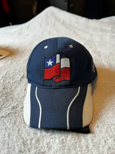 Lote de gorras variadas de marcas y estilos - miniatura 4