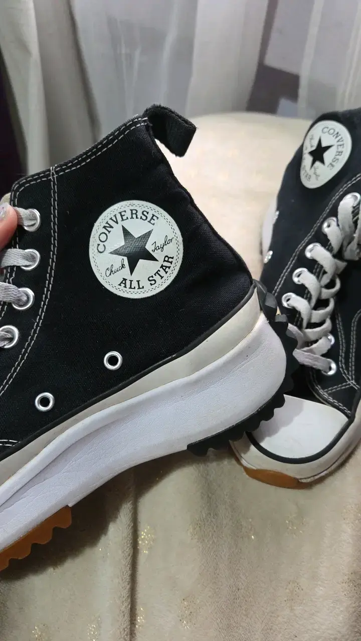 Zapatillas Converse Chuck Taylor negras - 2