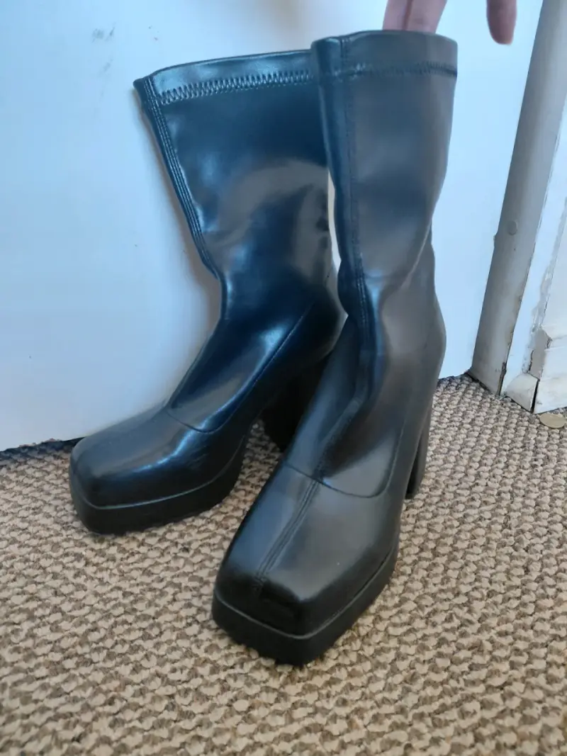 Botas negras de plataforma para mujer - 2