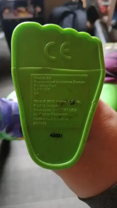 Figura de acción Hulk con guantes de boxeo - miniatura 3