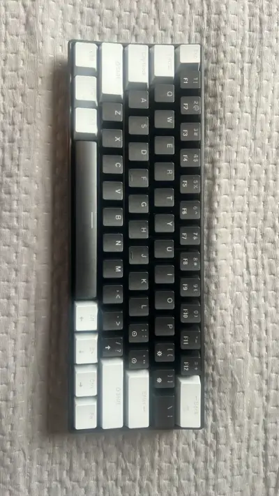 Teclado mecánico compacto K61 con cable - miniatura 3