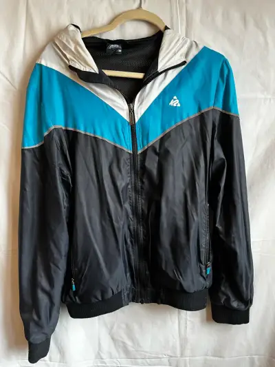 Chaqueta deportiva K2 con capucha y diseño tricolor - miniatura 1