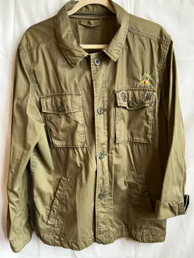 Chaqueta verde militar American Eagle con diseño tropical - miniatura 1