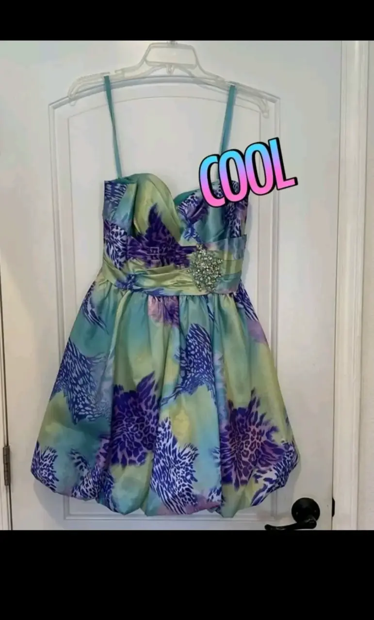 Vestido de fiesta Morí Lee impecable ✨