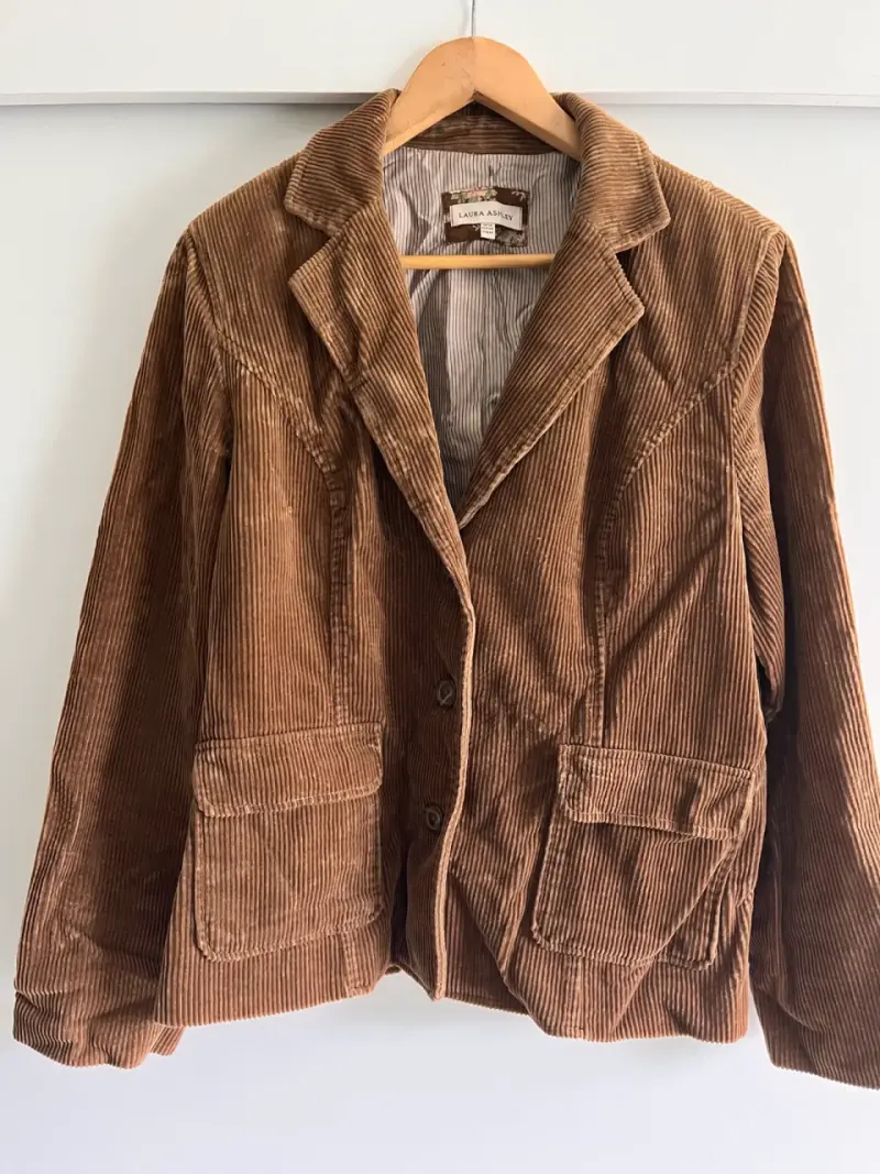 Chaqueta de cotele marrón Laura Ashley