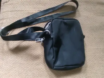 Bandolera pequeña con diseño floral - miniatura 2