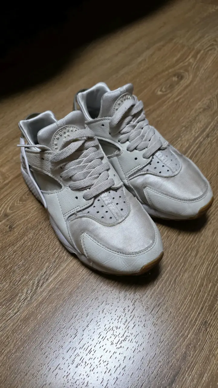 Zapatillas deportivas blancas Nike Air Huarache - 1
