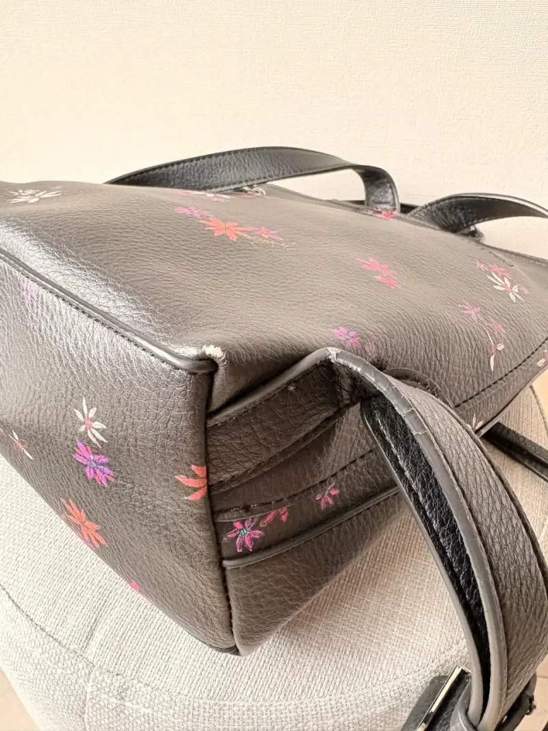 Mochila Desigual negra con flores - 3