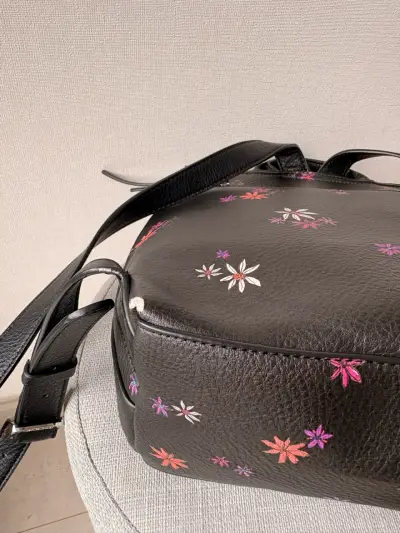Mochila Desigual negra con flores - miniatura 4