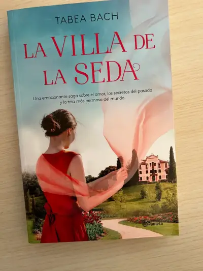 Libro 'La Villa de la Seda' de Tabea Bach - miniatura 1