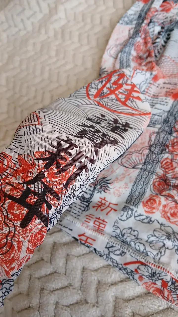 Polera manga larga estampado oriental - 3