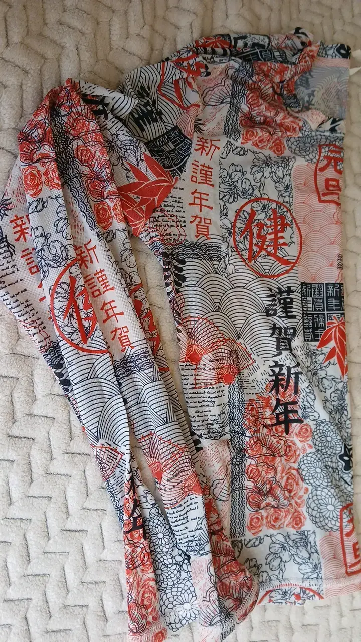 Polera manga larga estampado oriental - 4