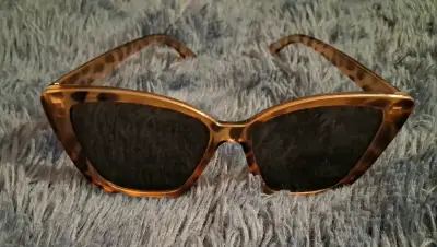 Set de gafas de sol estilo retro - miniatura 2