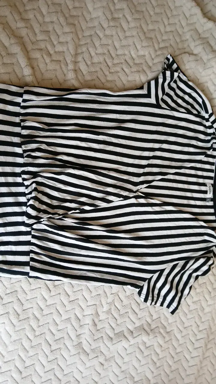 Vestido a rayas blanco y negro - 1