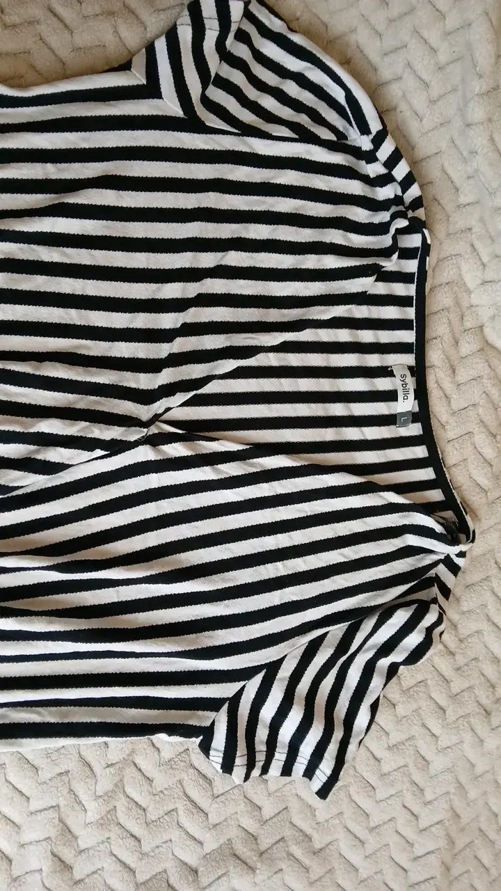 Vestido a rayas blanco y negro - 3