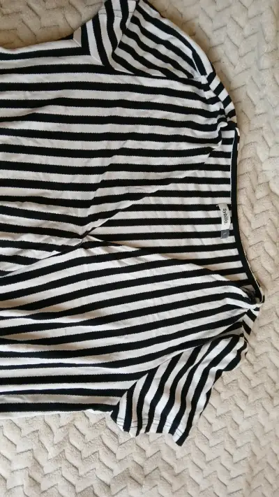 Vestido a rayas blanco y negro - miniatura 3