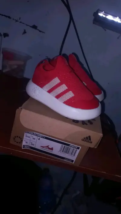 Zapatillas rojas para niños Adidas Bubble Comfy - miniatura 1