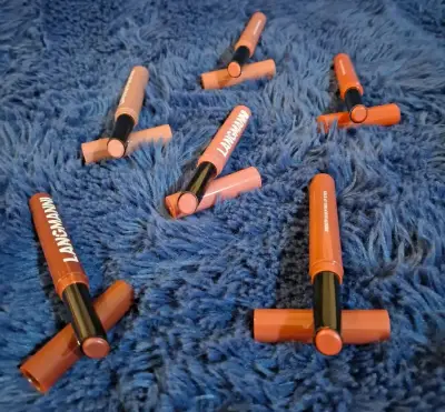 Labial en barra color terracota Langmanni - miniatura 3