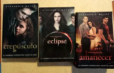 Colección de libros Crepúsculo de Stephenie Meyer - miniatura 1