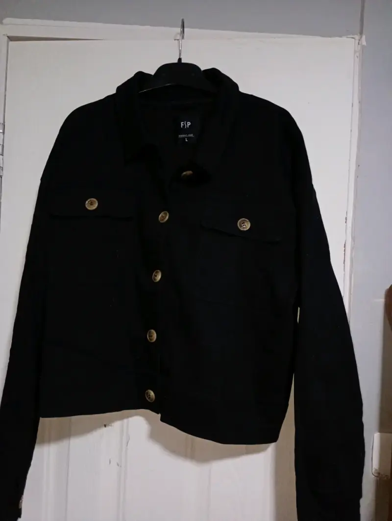 Chaqueta negra de mujer FSP con botones dorados - 1