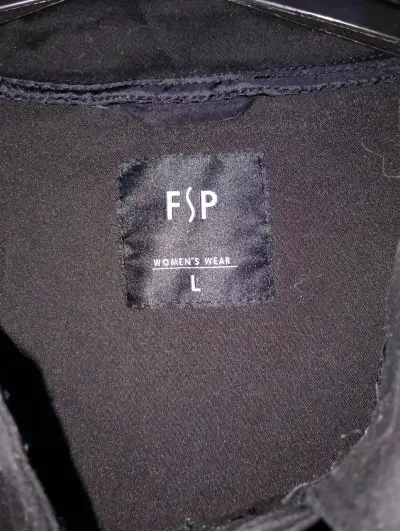 Chaqueta negra de mujer FSP con botones dorados - miniatura 3
