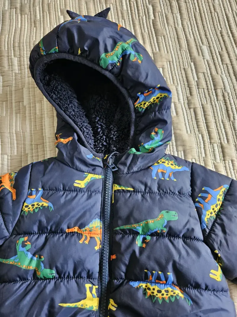 Parka de niño con capucha y estampado de dinosauri - 2
