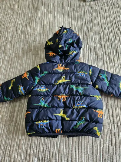 Parka de niño con capucha y estampado de dinosauri - miniatura 3