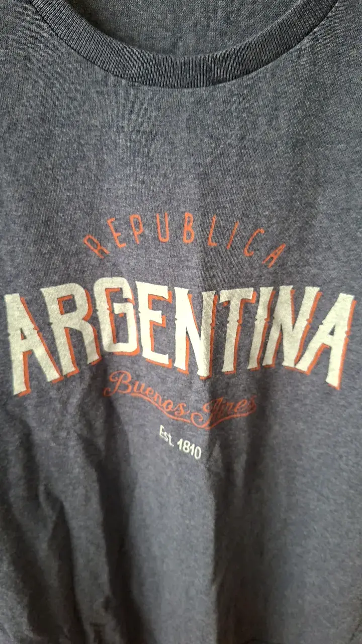 Polera azul con diseño Argentina - 2