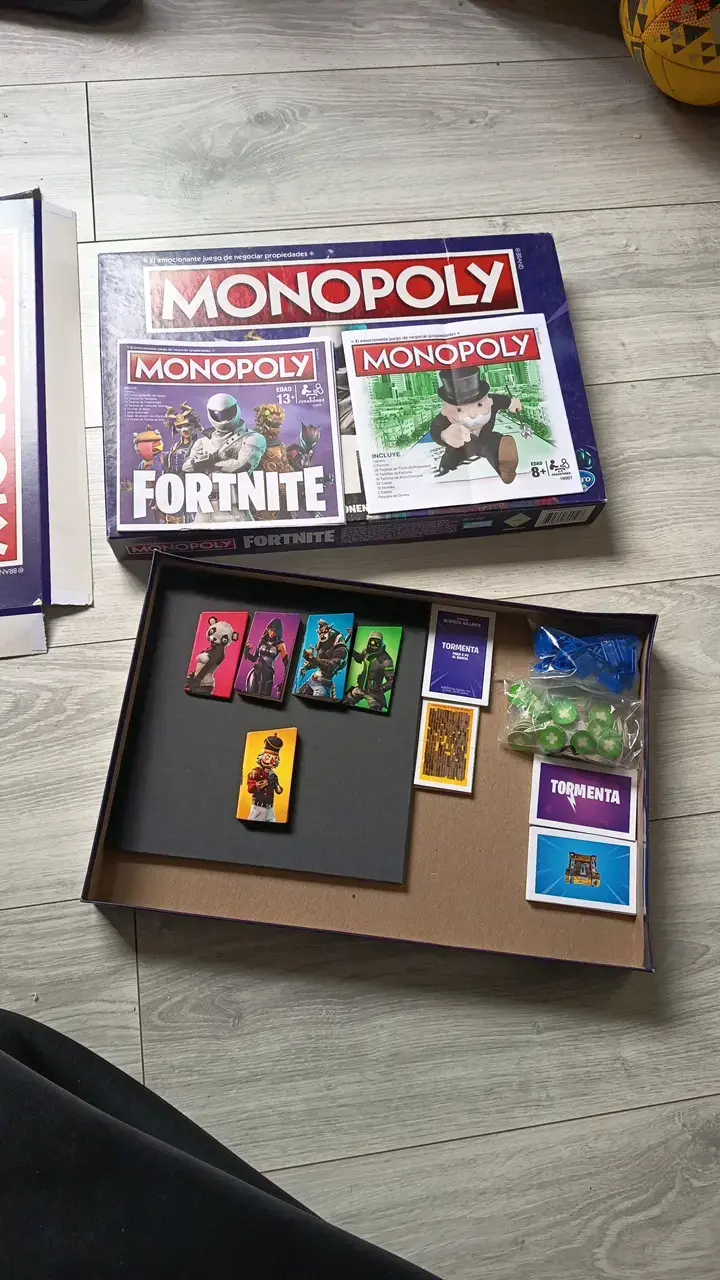 Juego de Mesa Monopoly Fortnite Hasbro - 2