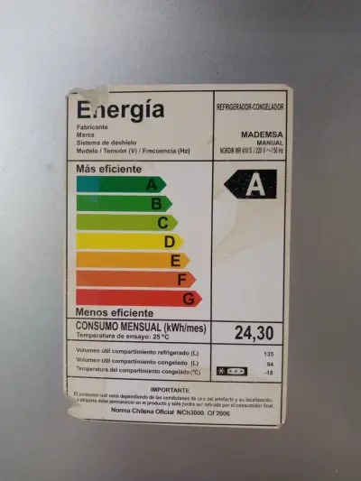 Refrigerador Mademsa de dos puertas en buen estado - miniatura 4