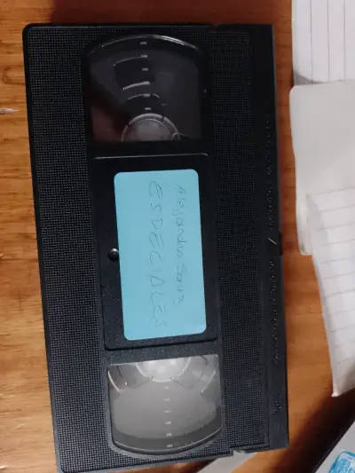 Cinta VHS con especiales de Alejandro Sanz - miniatura 2