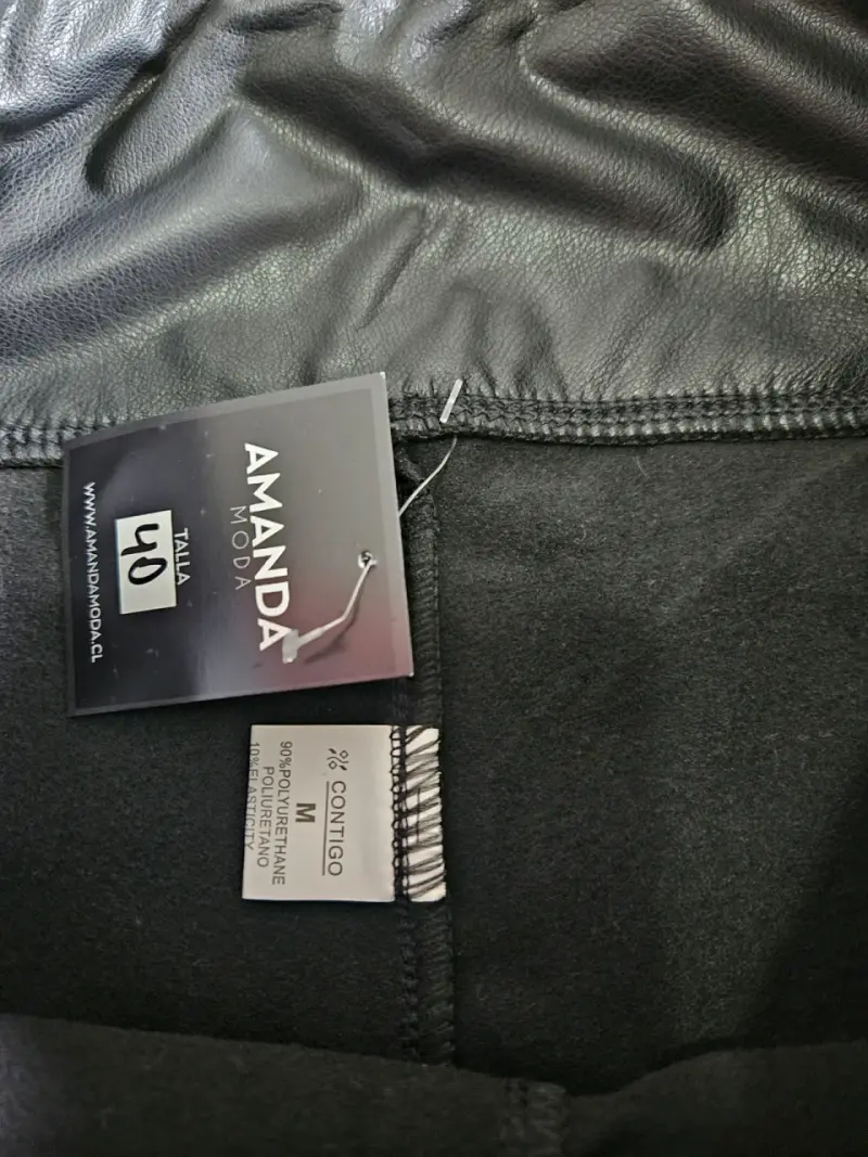 Leggings negro de ecocuero talla 40 Amanda Moda - 2