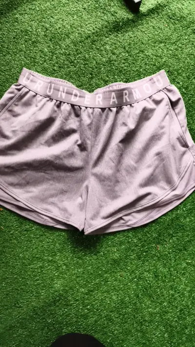Shorts deportivos Under Armour negros - miniatura 1