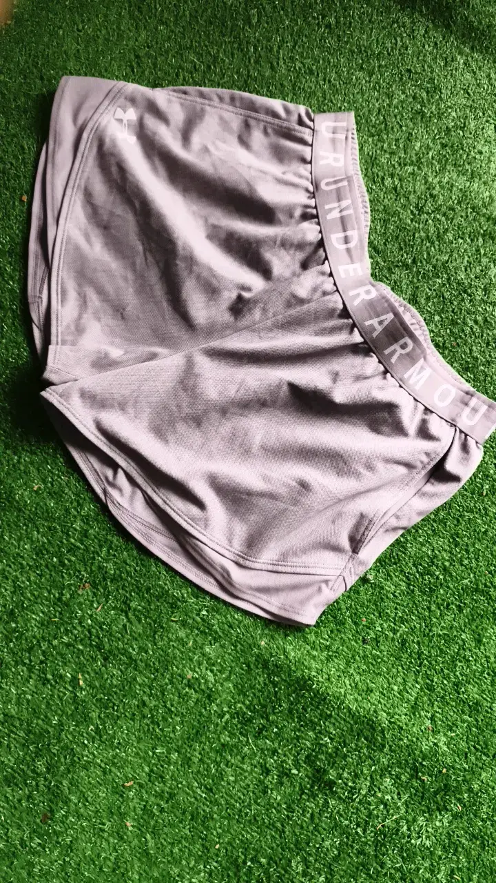 Shorts deportivos Under Armour negros - 2