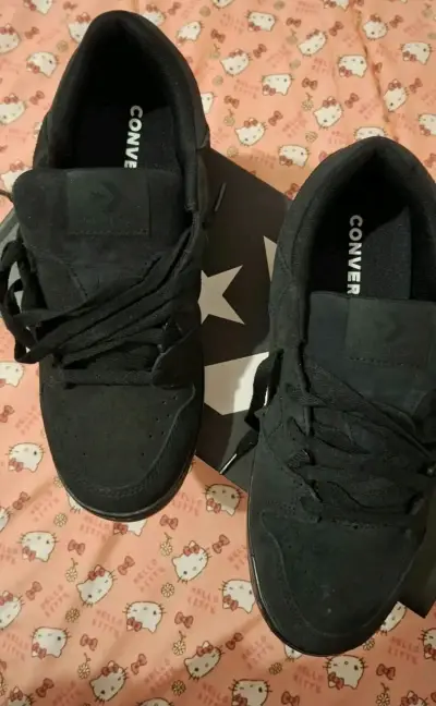 Zapatillas negras Converse unisex talla 43 - miniatura 1